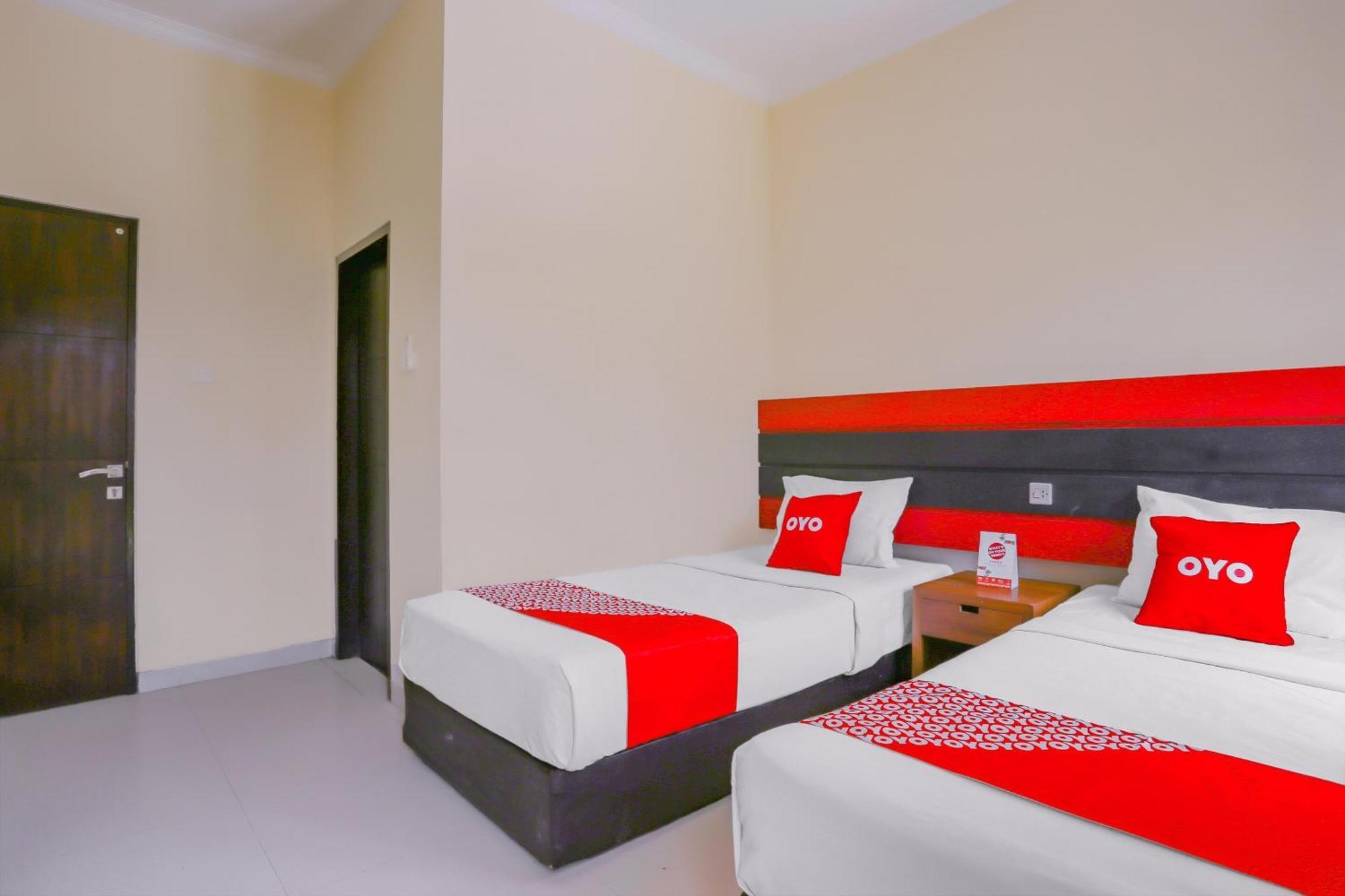 Oyo 4012 Ari Beach Inn Кута Экстерьер фото