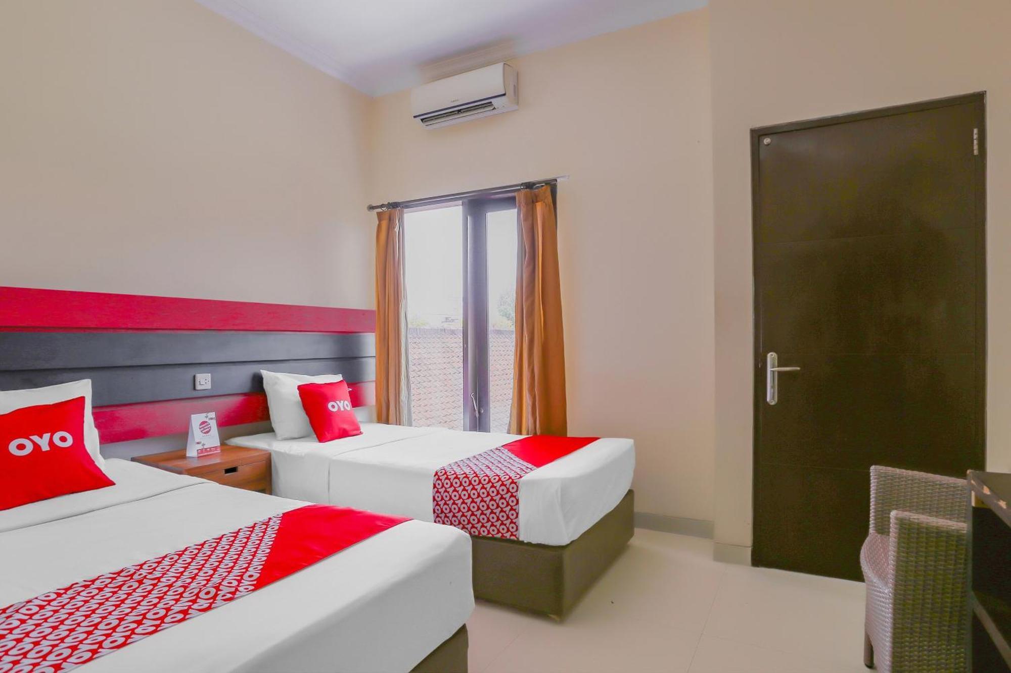 Oyo 4012 Ari Beach Inn Кута Экстерьер фото
